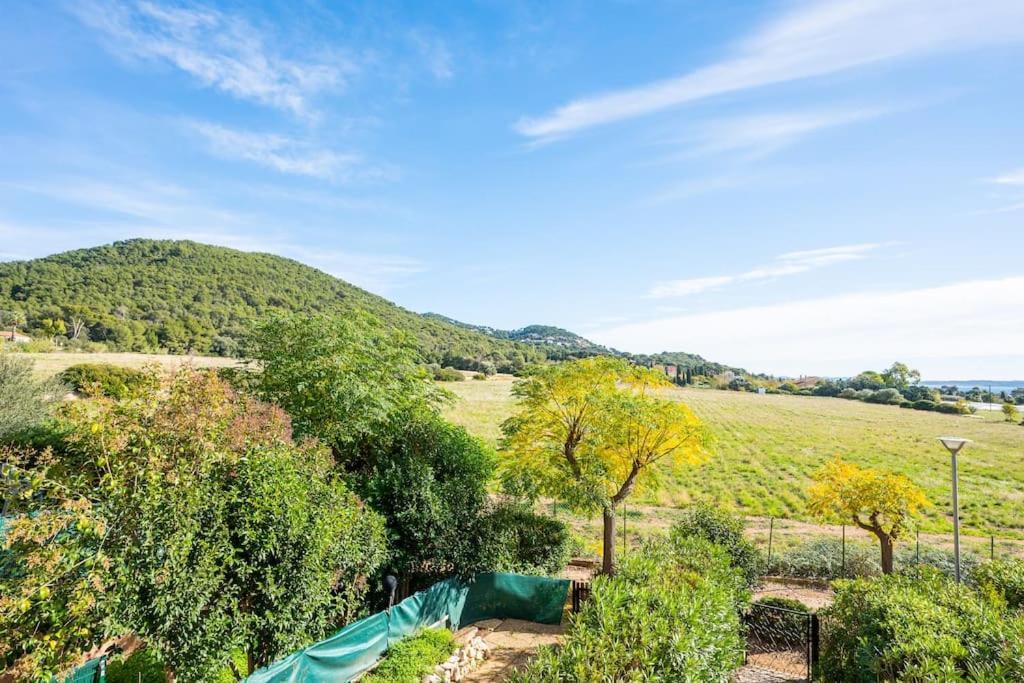 Charmant A 600 M Des Plages Proche Des Commerces Lesclesdenicole Carqueiranne Exterior photo